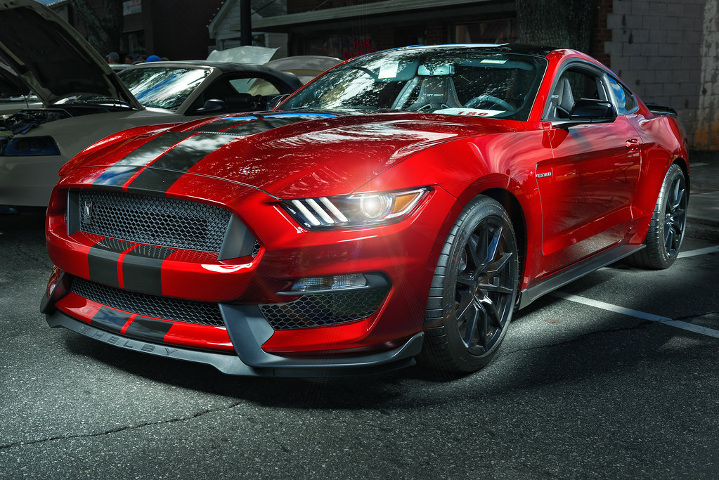 Ford’s Commitment to the Iconic V8 and Manual Mustang