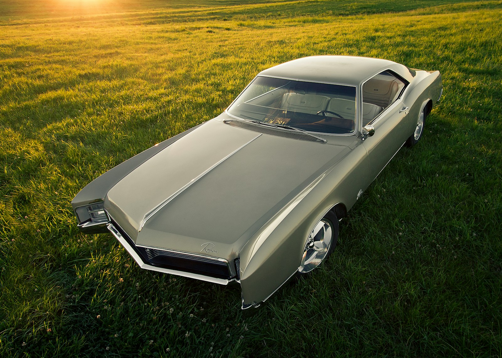 Revving with Enthusiasm: My New Daily Driver, the 1968 Buick Riviera