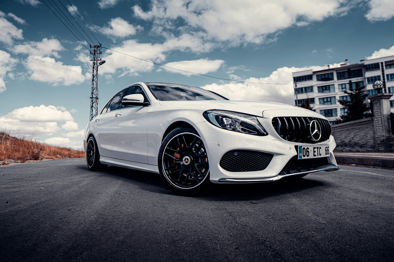 Mercedes-Benz EQS’s Astonishing 48.7% Depreciation in a Year